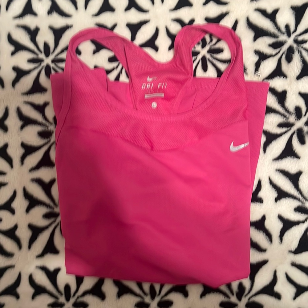 Women’s workout tank